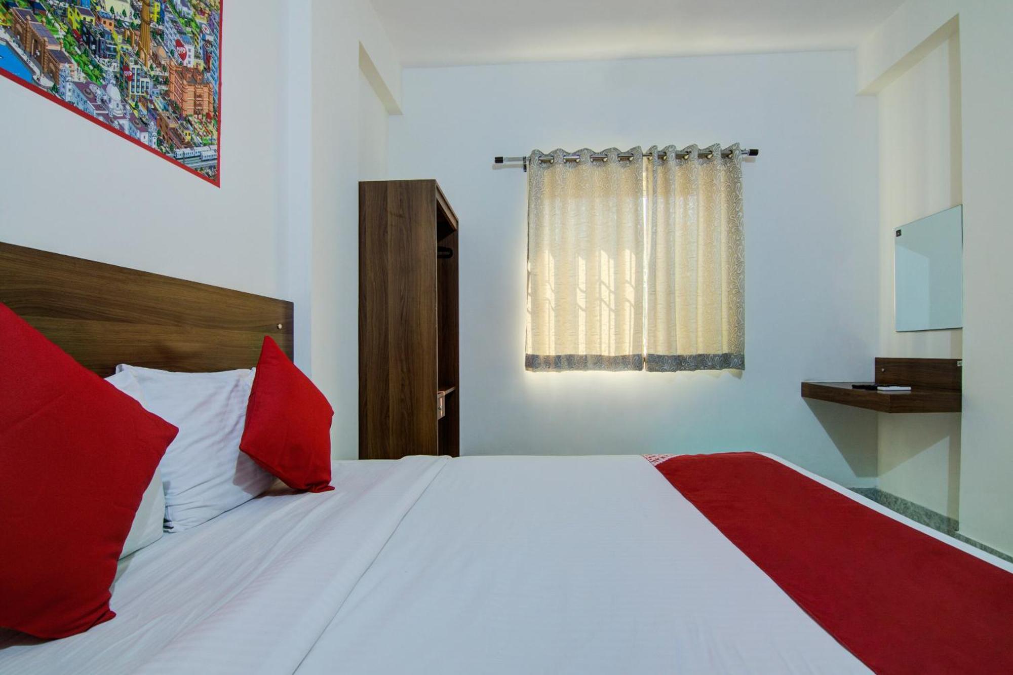Hotel O Varcity Comforts Near Ragigudda Sri Prasanna Anjaneyaswamy Temple Bangalore Exterior photo
